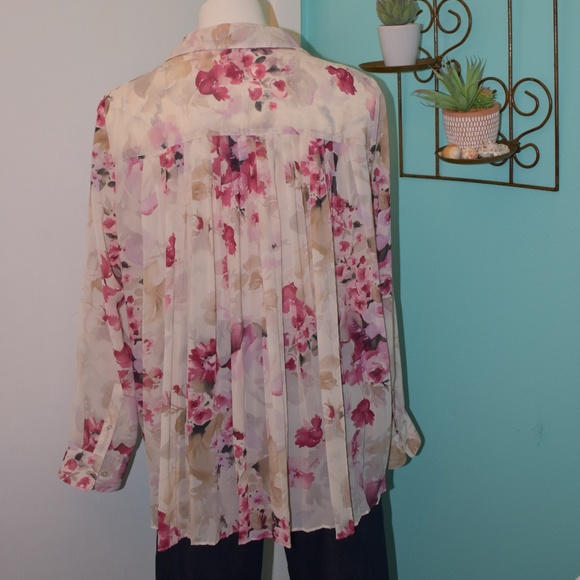 Chaps Ralph Women's Shirt Semi Sheer Back Pleated - Picture 5 of 6